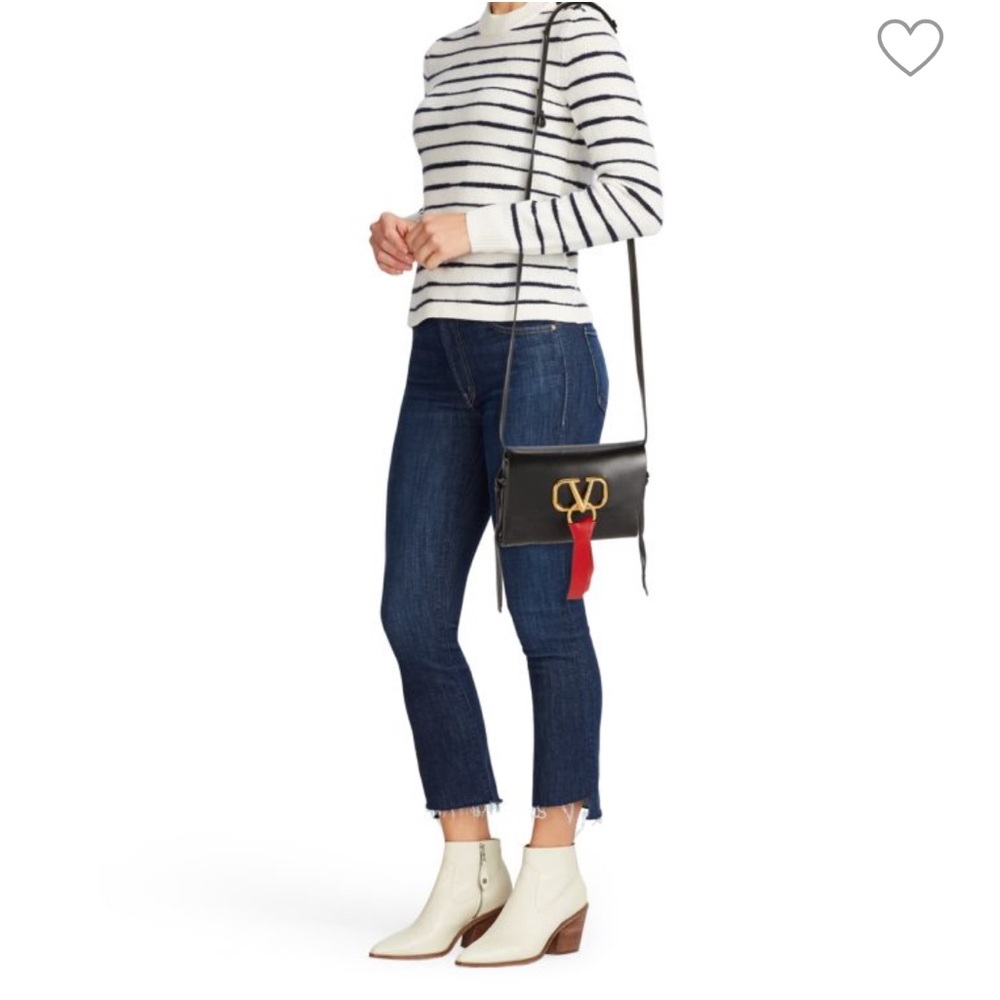 ✨SOLD✨Valentino Garavani Vring leather crossbody bag - Picture 2 of 11
